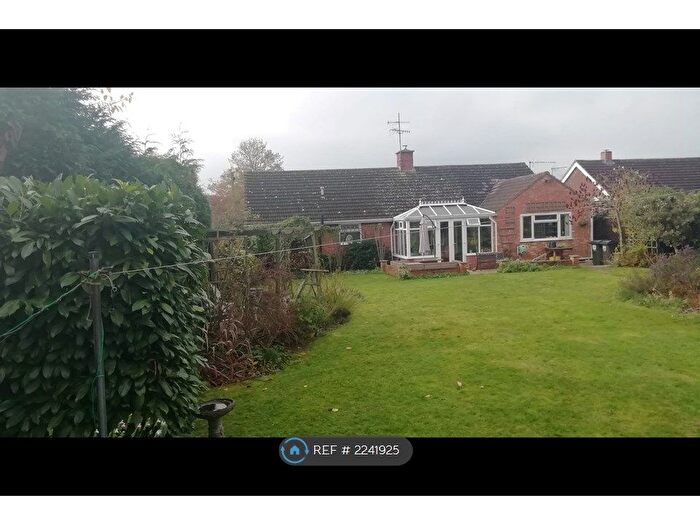 2 Bedroom Bungalow To Rent In Ryall Road, Upton-Upon-Severn, Worcester, WR8