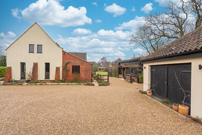 8 Bedroom Barn Conversion For Sale In Dog Lane, Horsford, Norwich, NR10