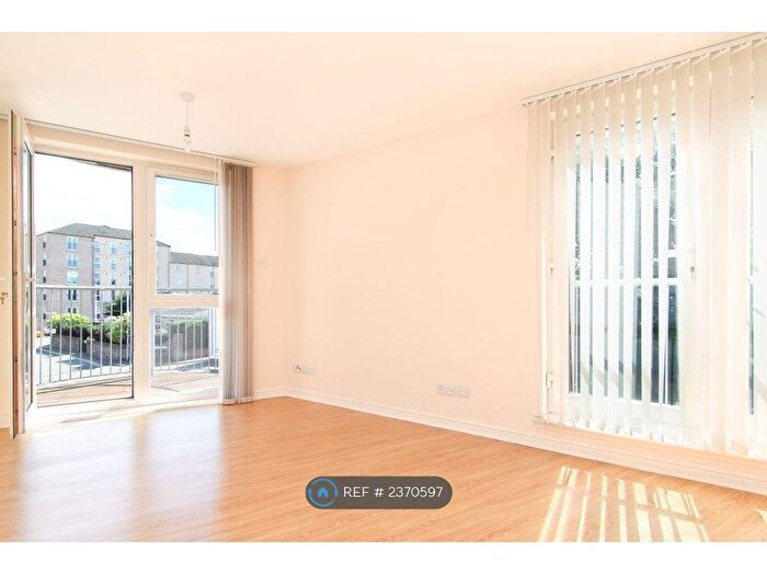 1 Bedroom Flat To Rent In Bonnyhaugh Lane, Edinburgh, EH6