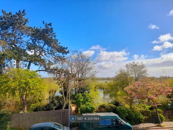 1 Bedroom Flat To Rent In Fairfield, Christchurch, BH23