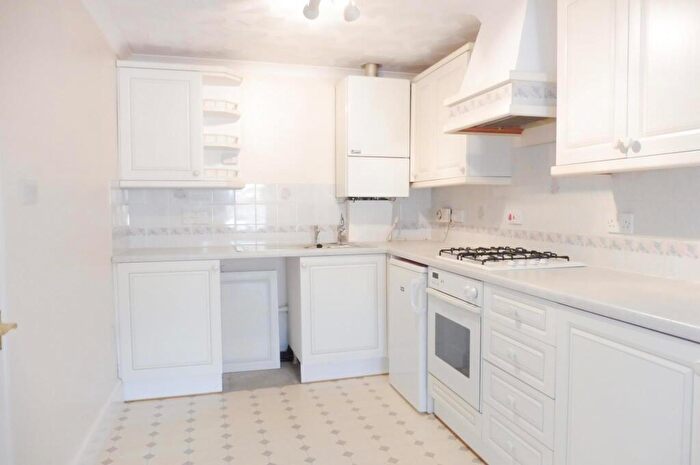 1 Bedroom Apartment To Rent In Ashby Place, Southsea, PO5