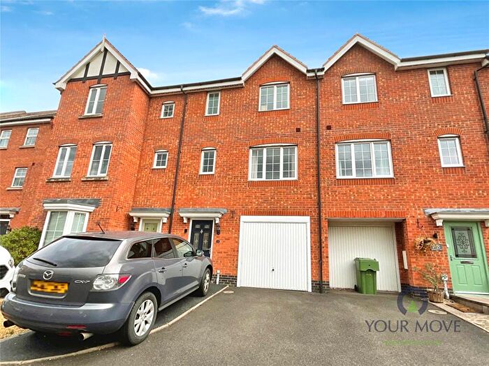 4 Bedroom Terraced House For Sale In Marlgrove Court, Marlbrook, Bromsgrove, Worcestershire, B61