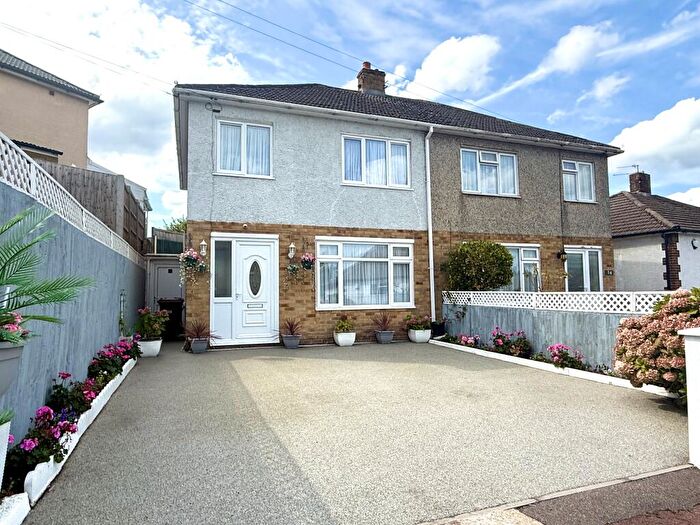 3 Bedroom Semi-Detached House For Sale In Bankside, Chatham, ME5