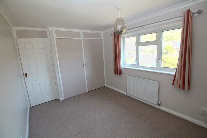 3 Bedroom End Of Terrace House For Sale In Savernake Close, Warminster, BA12