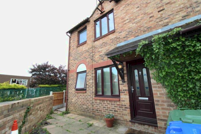 1 Bedroom Terraced House To Rent In St Johns Mews, St Johns Way, Corringham, Stanford-le-hope, Essex, SS17