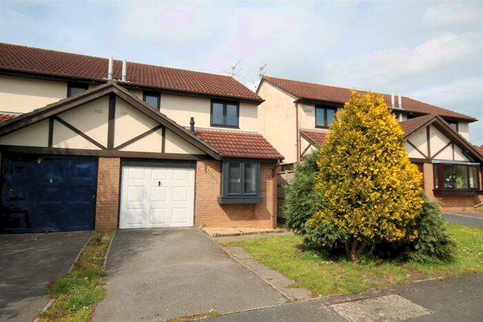 3 Bedroom Semi-Detached House To Rent In Wesley Close, Whitehall, Bristol, BS5