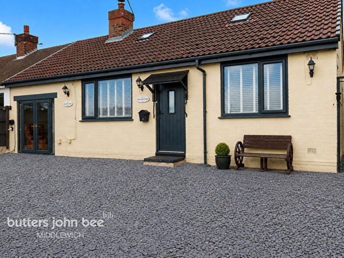 2 Bedroom Semi-Detached Bungalow For Sale In Wimboldsley, Middlewich, CW10