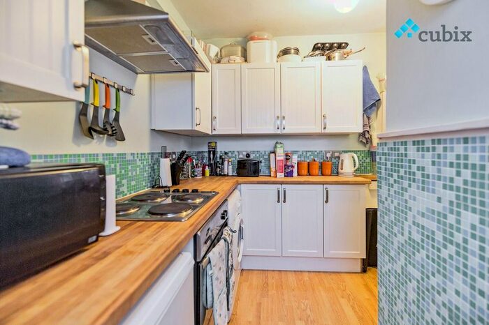 2 Bedroom Flat To Rent In London Bridge, SE1