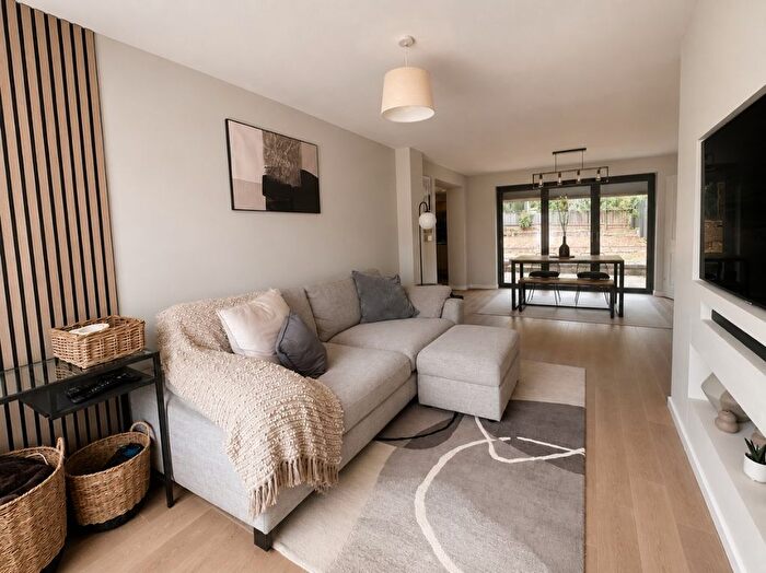 2 Bedroom Semi-detached House To Rent In Nether Field Way, Braunstone Town, LE3