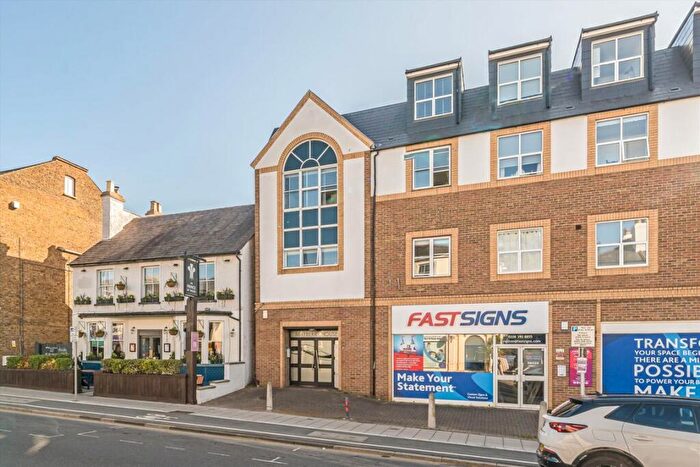 1 Bedroom Flat To Rent In Ewell Road, Surbiton, KT6