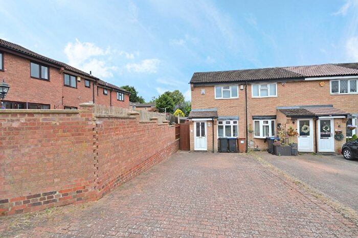 2 Bedroom Semi-Detached House To Rent In Hamsterly Park, Northampton, NN3