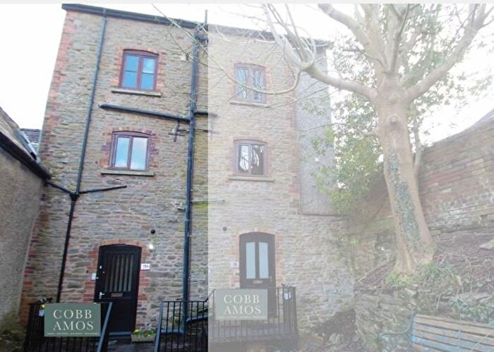 3 Bedroom Terraced House To Rent In High Street, Knighton, LD7