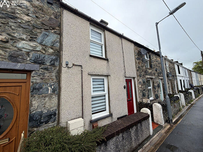2 Bedroom Terraced House For Sale In Maenafon, Llanfairpwll, Anglesey, LL61