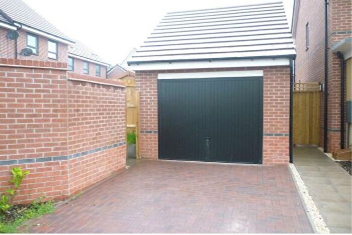Garage / Parking To Rent In Garage Space, Ashley Road, Smethwick, West Midlands, B66