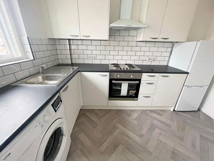 1 Bedroom Flat To Rent In Avondale Court, E11