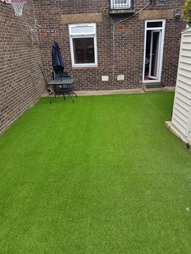 1 Bedroom Property To Rent In Jetstar Way, Northolt, UB5