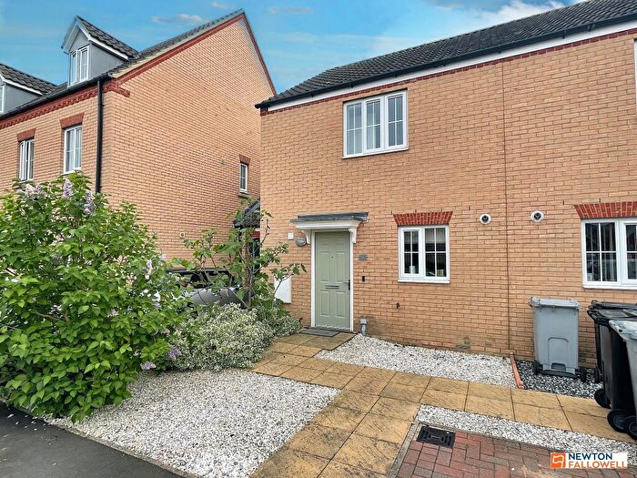 2 Bedroom Semi-Detached House For Sale In Ascot Close, Bourne, PE10