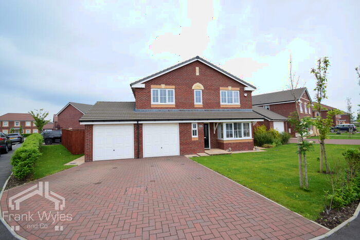 4 Bedroom Detached House To Rent In Taylor Close, Richmond Point, Lytham St. Annes, FY8