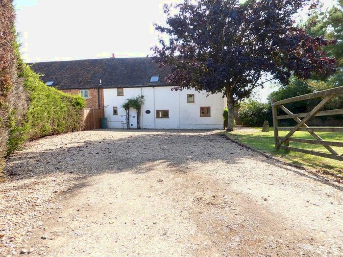 3 Bedroom Farm House To Rent In Campden Road, Shipston-On-Stour, CV36