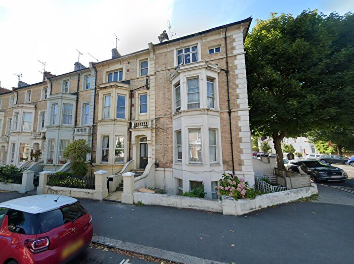 1 Bedroom Maisonette To Rent In Denmark Villas, Hove, BN3