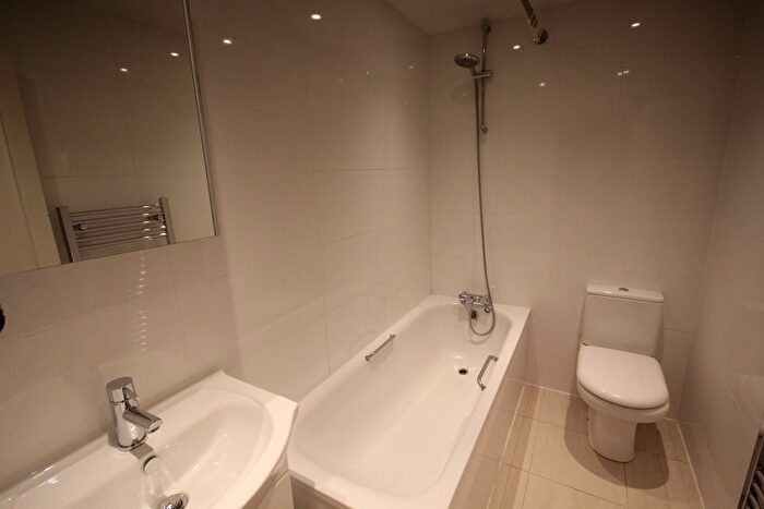 2 Bedroom Flat To Rent In Dyke Road, Brighton, BN1