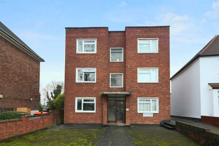 2 Bedroom Flat To Rent In Lynton Terrace, London, W3