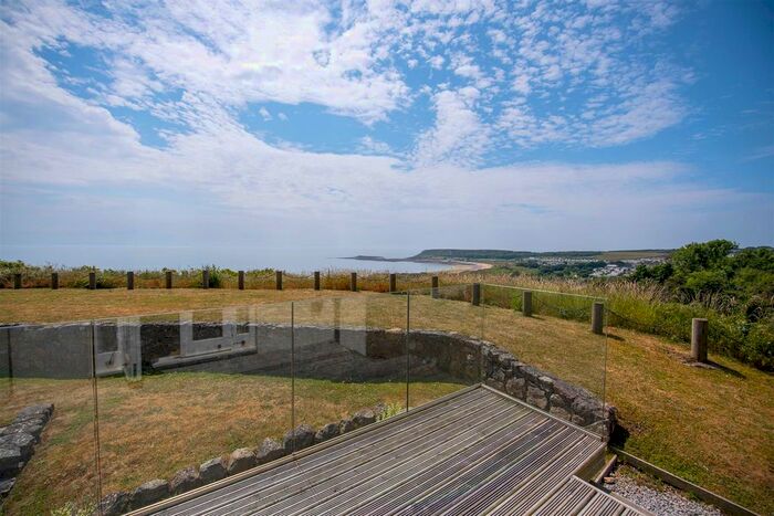 4 Bedroom Detached House For Sale In Castle Hill Cottage, Castle Hill, Horton, Swansea, SA3