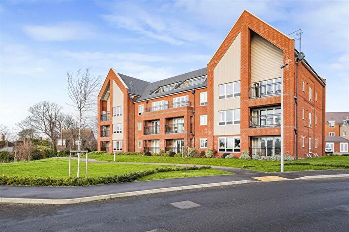 2 Bedroom Apartment For Sale In Newlands Place, Seaford, BN25