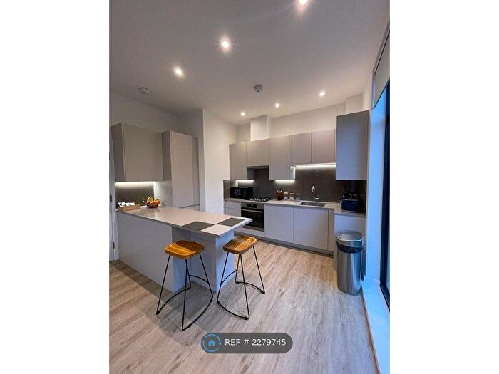 1 Bedroom Flat To Rent In The Gatehouse, Haywards Heath, RH16