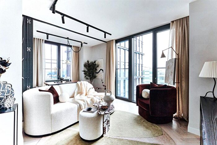 1 Bedroom Apartment For Sale In One Crown Place, Hackney, EC2A