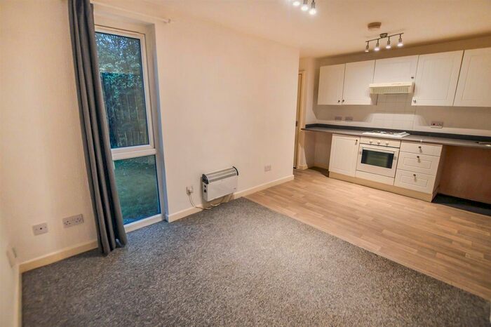 1 Bedroom Flat To Rent In Clare Road, Sutton-In-Ashfield NG17