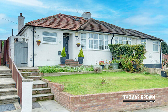 4 Bedroom Semi-Detached House For Sale In Somerden Road, Orpington, BR5