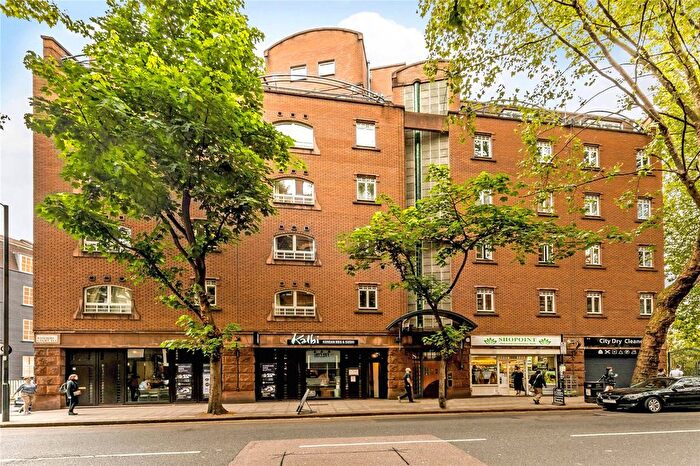 2 Bedroom Flat For Sale In Rosebery Court, Covent Garden, EC1R