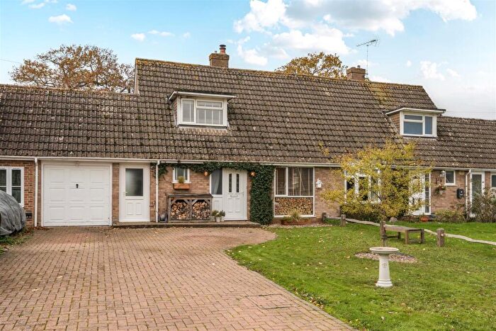 2 Bedroom Semi-Detached House For Sale In Meadow Way, Westergate, PO20