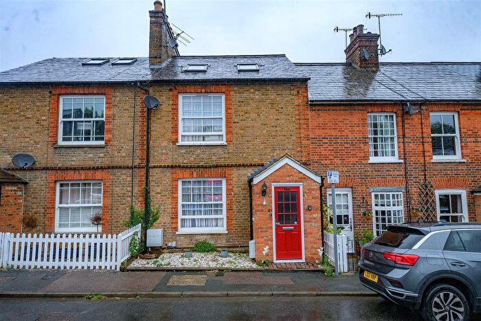 3 Bedroom Terraced House For Sale In Catlin Street, Hemel Hempstead, HP3