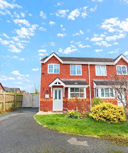 3 Bedroom Semi-Detached House For Sale In Ascot Road, Oswestry, SY11
