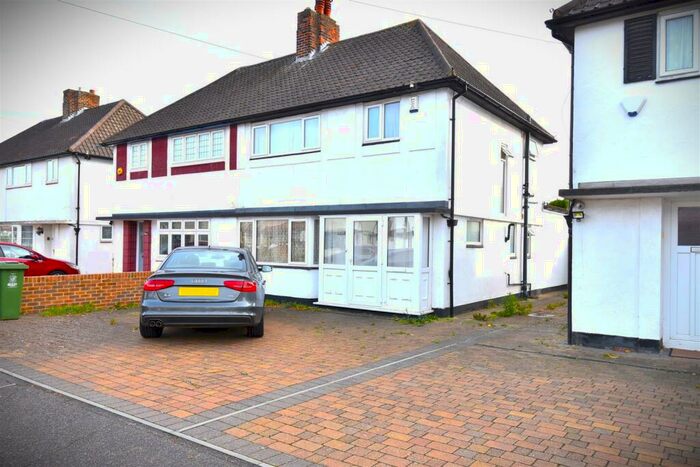 3 Bedroom Semi-Detached House To Rent In Oldfield Road, Bexleyheath, DA7
