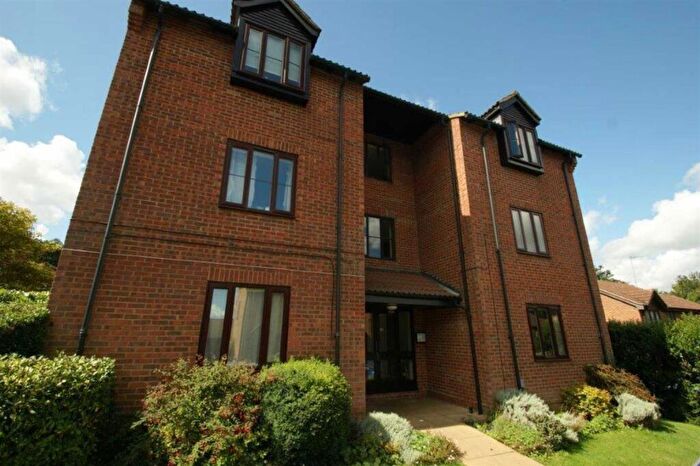 1 Bedroom Flat To Rent In Half Moon Meadow, Hemel Hempstead, HP2