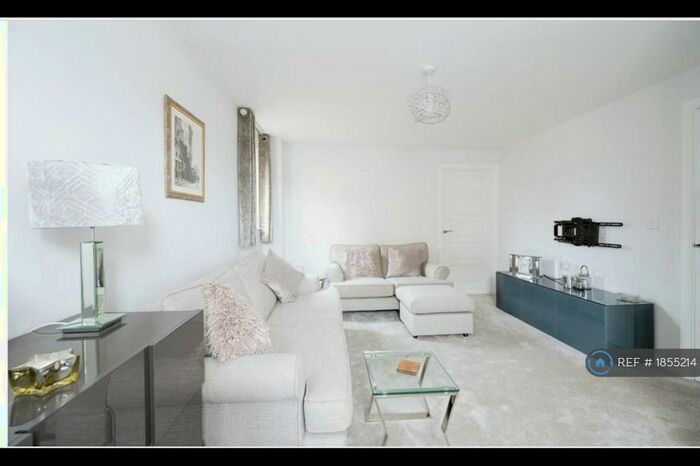 3 Bedroom End Of Terrace House To Rent In Signal Way, Hayling Island, PO11