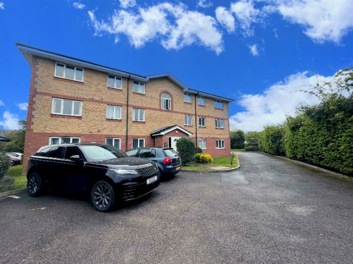 2 Bedroom Flat To Rent In Bentley Drive, Harlow, CM17