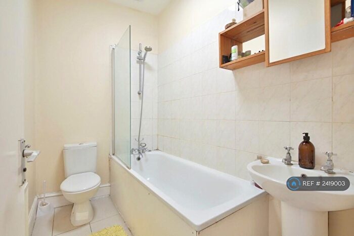 4 Bedroom Terraced House To Rent In Swinnerton Street, Homerton Hackney East London, E9