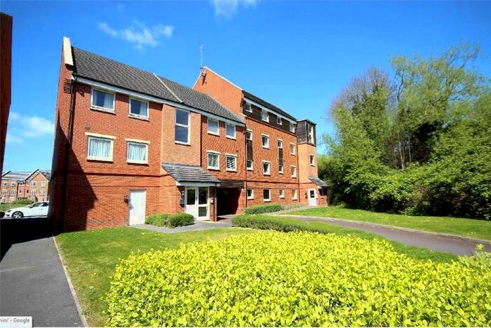 2 Bedroom Flat To Rent In Celsus Grove, Okus, Swindon, SN1