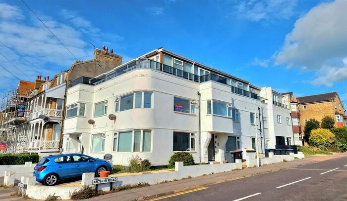 3 Bedroom Flat To Rent In Minnis Road, Birchington, CT7