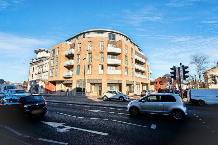 1 Bedroom Apartment For Sale In Lennox Road, Worthing, West Sussex, BN11