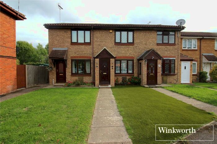 2 Bedroom Terraced House To Rent In Siskin Close, Borehamwood, Hertfordshire, WD6