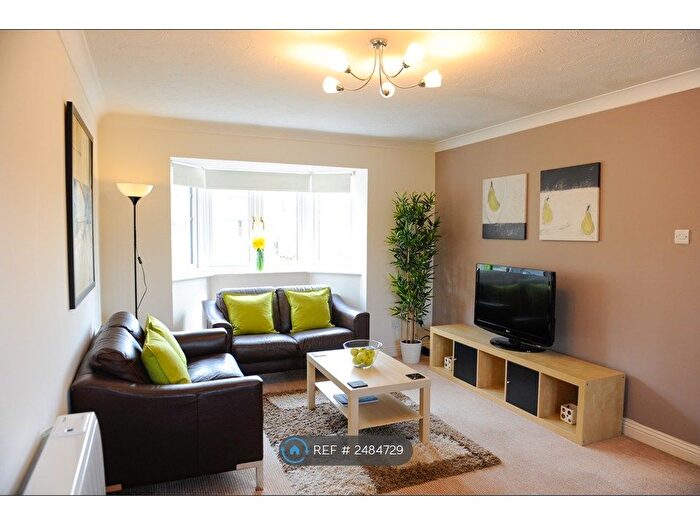 2 Bedroom Flat To Rent In Fobney Street, Reading, RG1