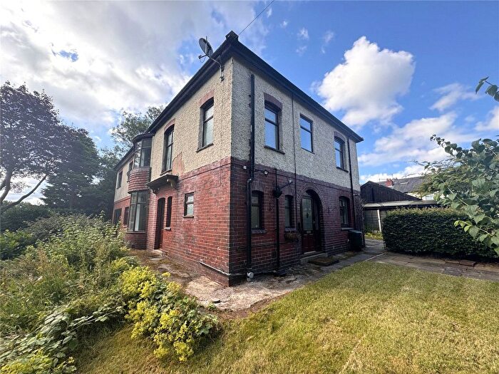 4 Bedroom Detached House To Rent In Oxford Avenue, Bamford, Rochdale, Greater Manchester, OL11