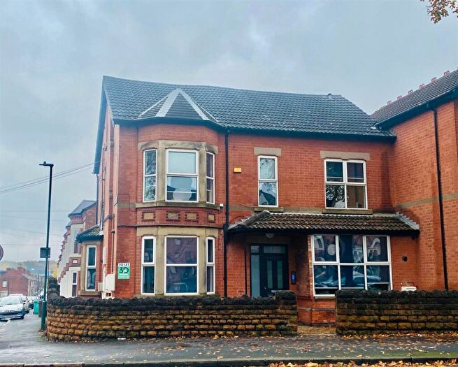 1 Bedroom Apartment To Rent In Lenton Boulevard, Nottingham, NG7