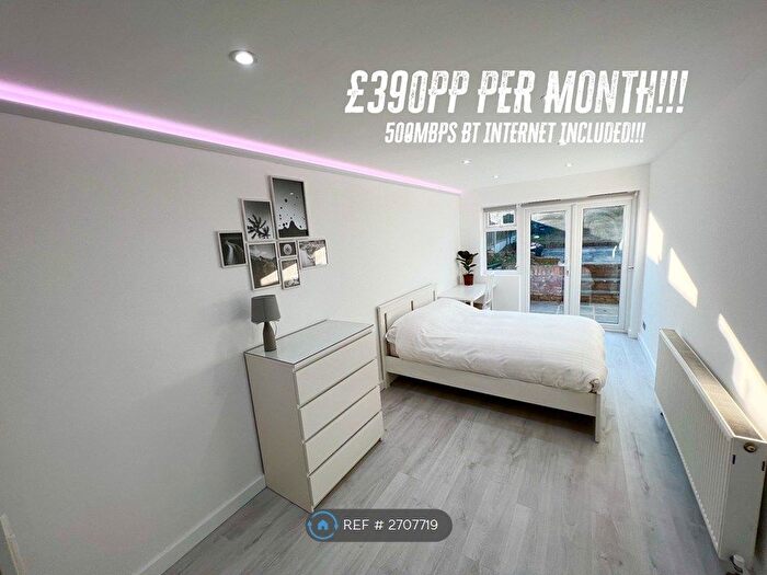 6 Bedroom Semi-Detached House To Rent In Priest Avenue, Canterbury, CT2