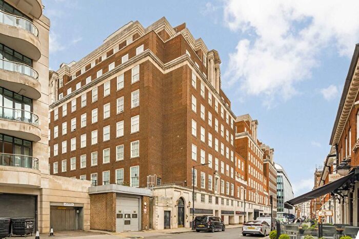 4 Bedroom Flat To Rent In North Row, Mayfair, W1K